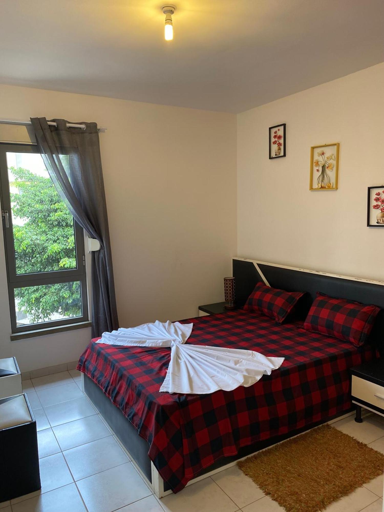 Apartamento T2 Equipado E Aconchegante. Praia Esterno foto